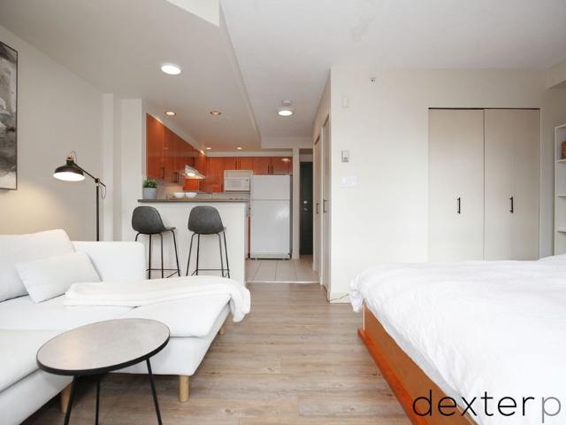 1688 Robson St #301