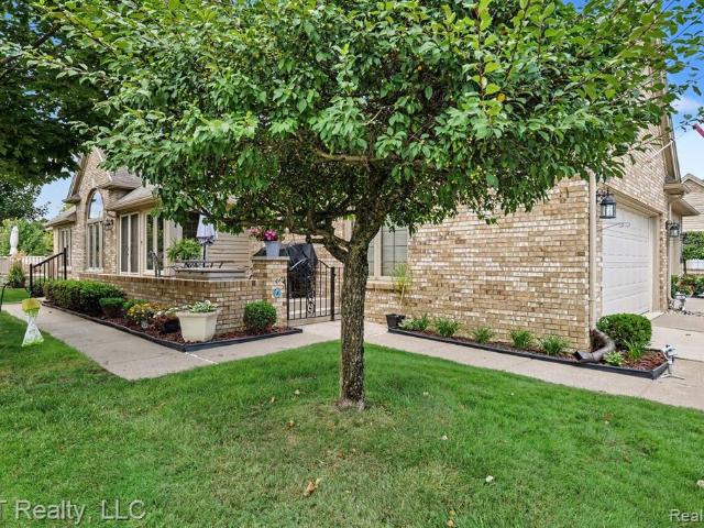 16893 Boulder Way
