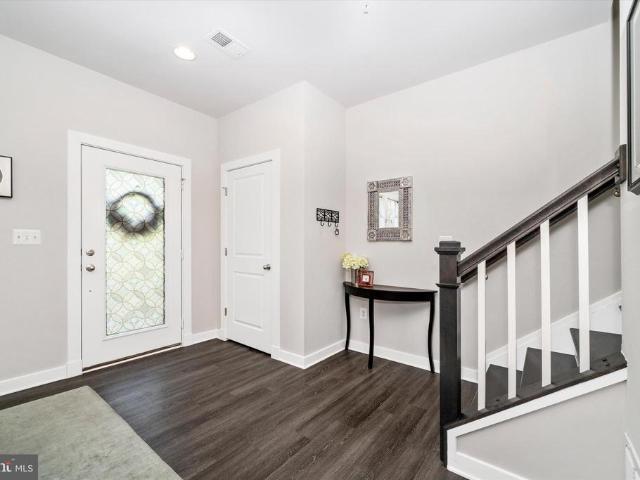 1680 Signalman Court