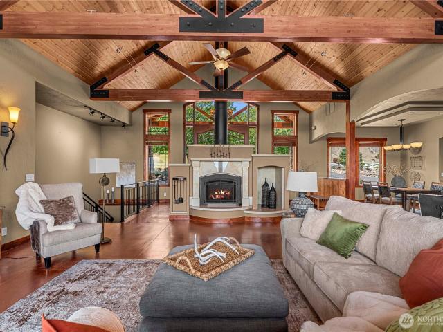 1680 Skyline Drive
