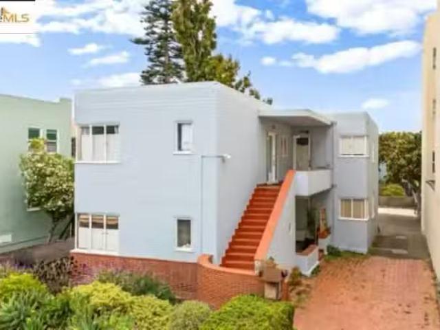1682 OXFORD ST, BERKELEY, CA 94709