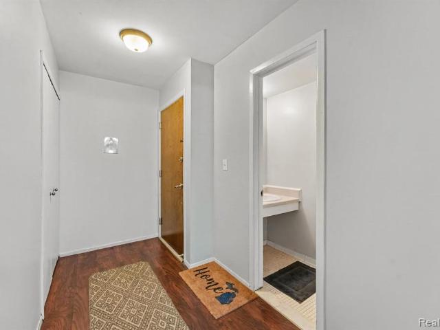 1683 Riverside Drive # 2