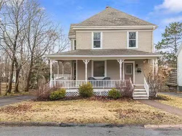 168 Carleton Street, New Glasgow, NS, B2H 3K8 house for sale.