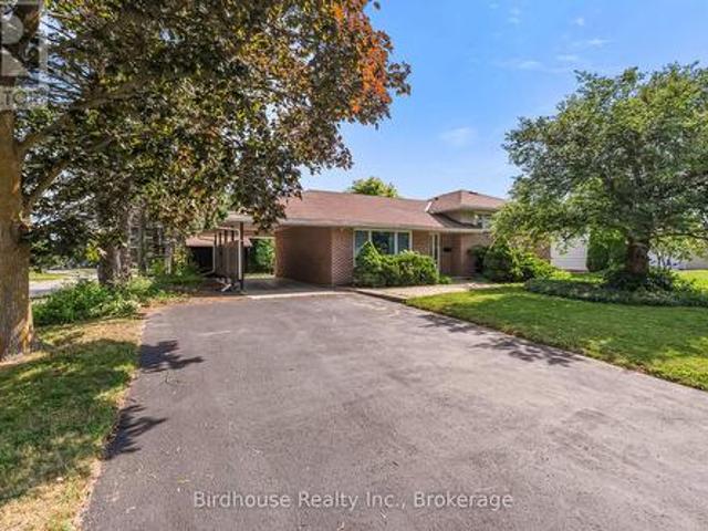168 Adelaide Street N, Kawartha Lakes Lindsay, ON, K9V 4M6 house for sale | Listing ID X13543 | Royal LePage
