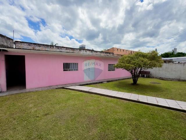 168 Área Útil Casa Alugar, 2 Dormitórios localizado em Santa Bárbara, Criciúma, Santa Catarina, 88804050 | Brasil