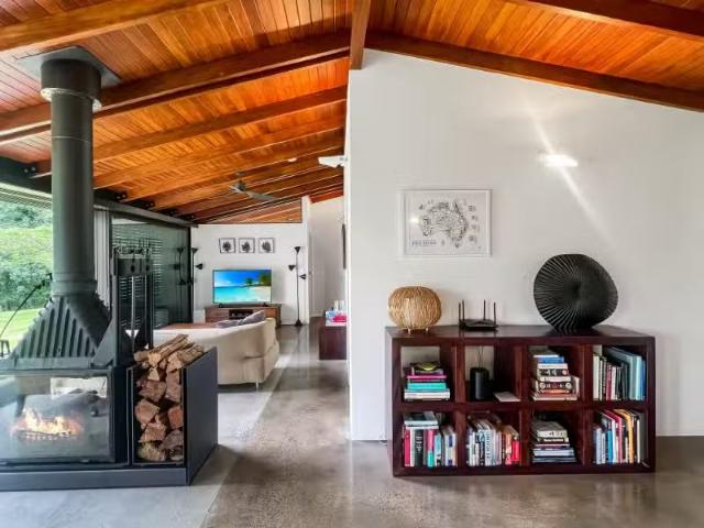 168 Kings Road, FEDERAL House for rent Listed by Property Man.