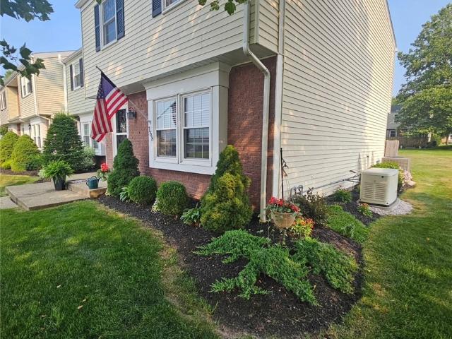 168 Holiday Lane