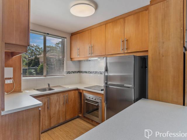 16/8 Hampton StreetBurswood WA 6100, Australia