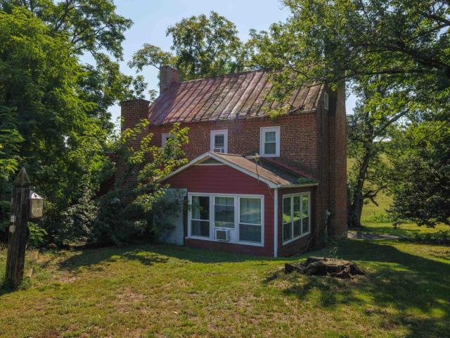 168 lambert ln