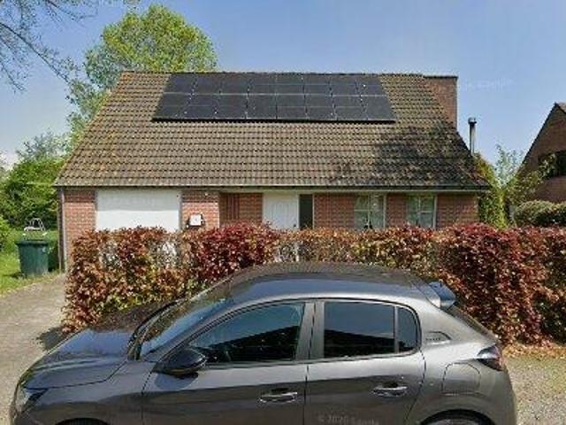 168 m2 apartment for rent in Waregem