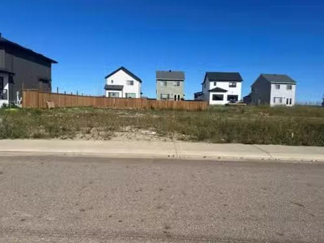 168 Manchester, Fort Mcmurray, AB, T9H 0H3 vacant land for s.