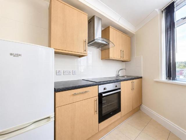 168A Heston Road, Heston TW5 Studio to rent £1,050 pcm £242 pw