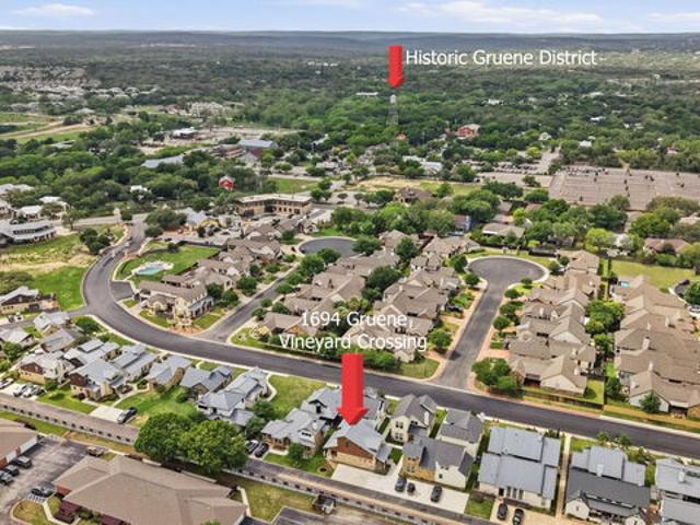 1694 Gruene Vineyard Crossing