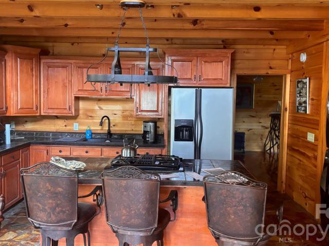 1694 Humpback Mountain Rd, Spruce Pine, NC 28777 | MLS #4350