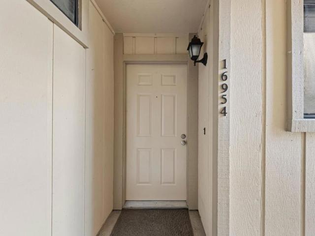16954 Sorrel Way
