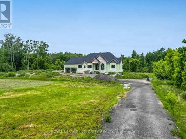1695 Old Montreal Road, Ottawa, ON, K4C 1G7 house for sale | Listing ID X13057 | Royal LePage