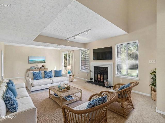 1697 Prairie Circle