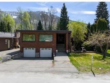 1698 Mckenzie Road, Fernie, BC, V0B 1M5 house for sale | Listing ID 10391 | Royal LePage