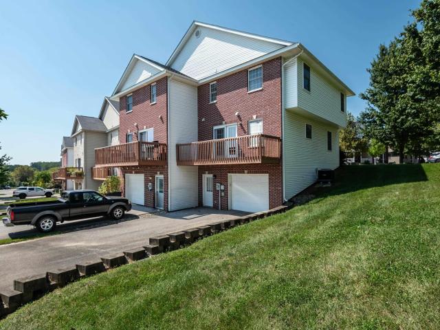 1698 W Sunstone Drive