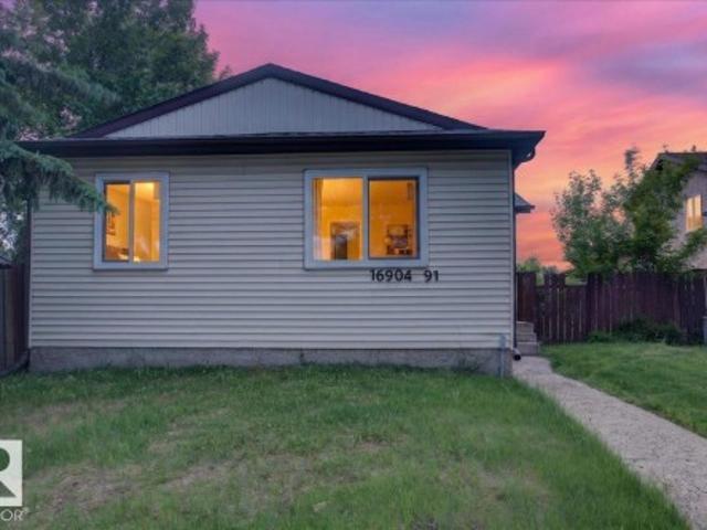 1690 Street Nw, Edmonton, AB, T5Z 1W6 house for sale | Listing ID E4493 | Royal LePage