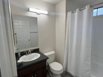 1690 164th ave 2 Bedroom Apartment for Rent at 1690 164th Ave, Ashland, CA 94578 Ashland