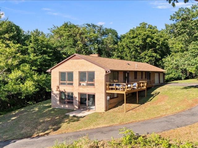 1691 webb ln