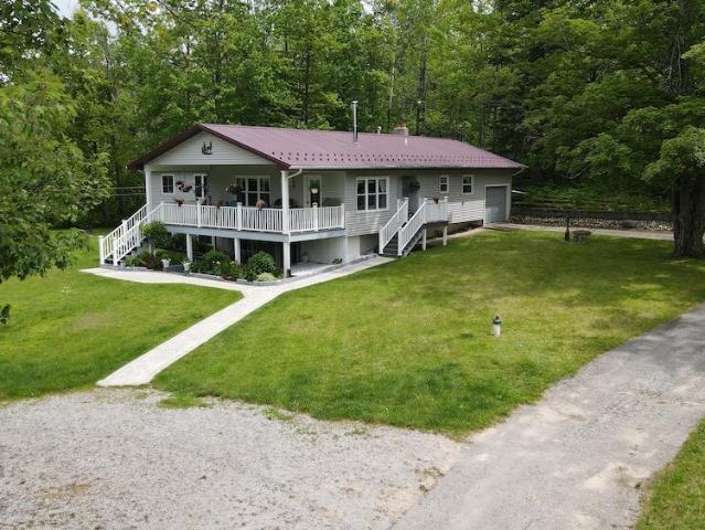 1692 N Galbraith Road