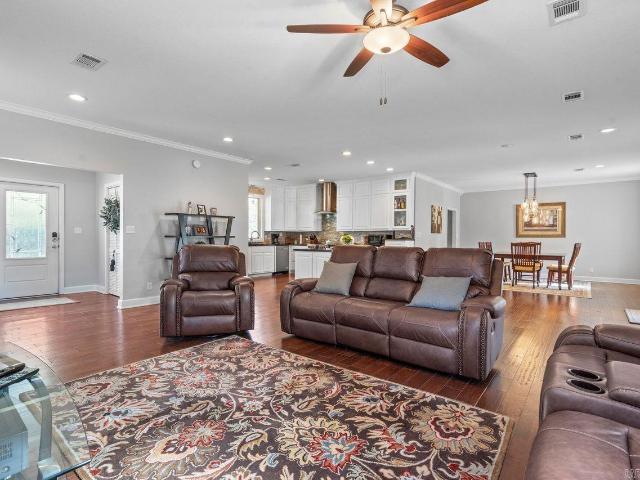 1693 Treasure Isle Road