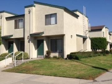 1693 W. Jefferson Blvd 2 beds, 1 full bath