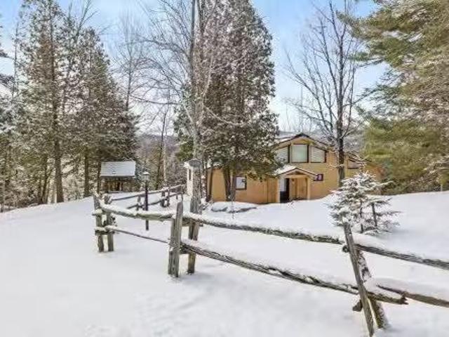 169 Ch. Du Lac Ouimet, Mont Tremblant, QC, J8E 1T2 house for.