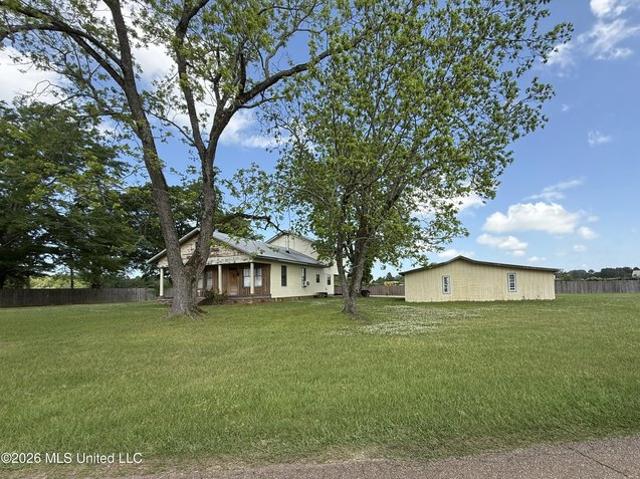 169 Bankhead Ln, Crystal Springs, MS 39059