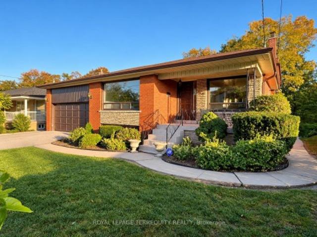 169 Grandravine Drive, Toronto, ON, M3J 1B6 house for sale | Listing ID W13936 | Royal LePage