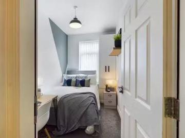 Kensington L7 Liverpool, Kensington Liverpool, L7, North East Wales, Midlands