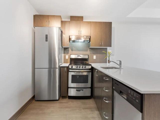 169 Lisgar St. — 1 Bedroom