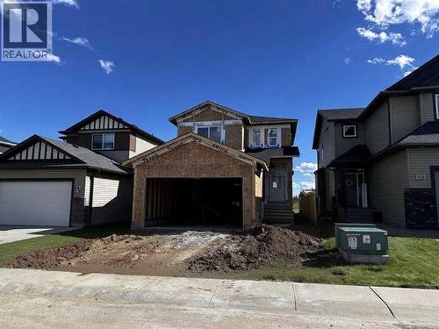 169 Norseman Close, Penhold, AB, T4G 0G5 house for sale | Listing ID A2319 | Royal LePage