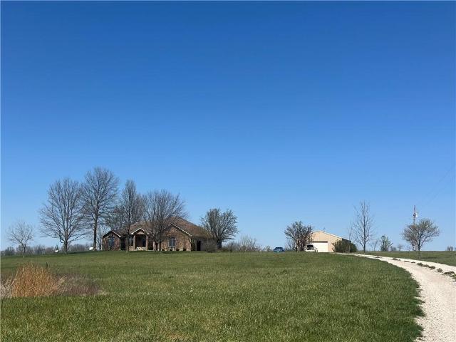 169 NE County Rd V Road
