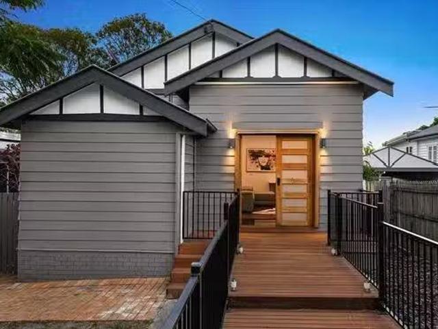 169 Scarborough Road, Redcliffe, QLD 4020