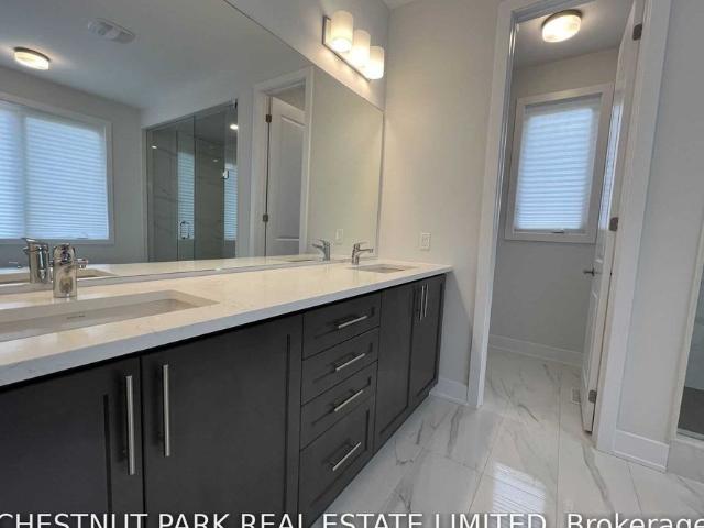 169 Sikura Circle, Aurora