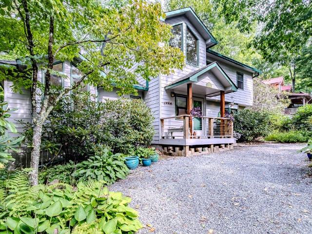 169 Woodcliff Loop