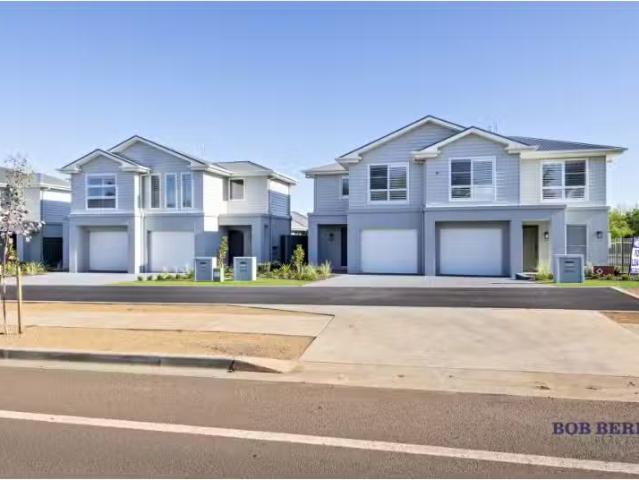 169B Boundary Road Road, Dubbo Townhouse for rent Listed by E.