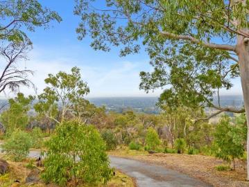16.5 Acres above The Swan Valley