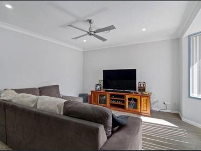 16.5M X 9M SHED/CARPORT + 5 BEDROOM HOME