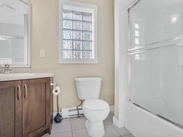 16 8676 158th Street, Surrey