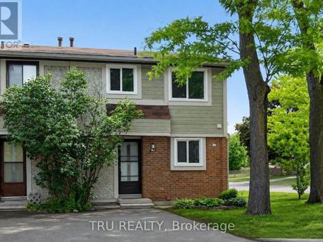16 164 Barrow Crescent, Ottawa, ON, K2L 2J1 townhouse for sale | Listing ID X13736 | Royal LePage