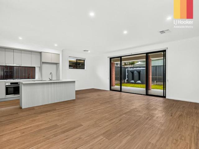 16 & 16A Geraldine Street, Valley View SA, Belconnen