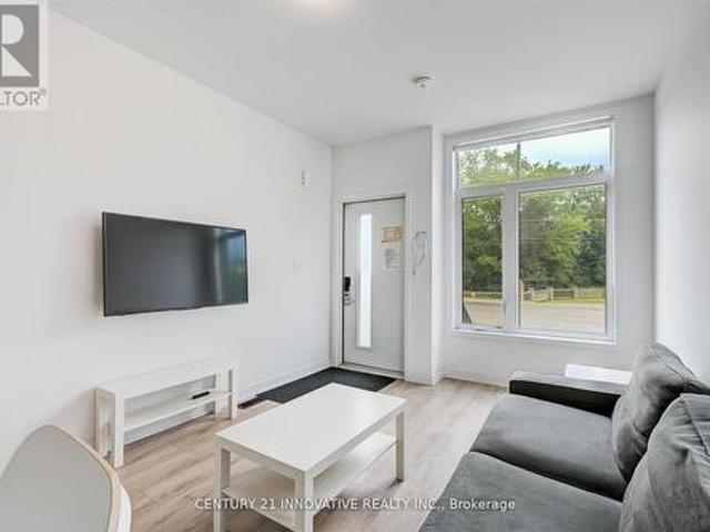 16 1720 Simcoe Street, Oshawa, ON, L1G 4X9 townhouse for lease | Listing ID E13621 | Royal LePage
