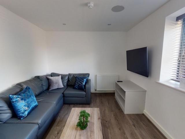 16 18 Grinfield Street, Liverpool L7 4 bed house to rent £2,687 pcm £620 pw