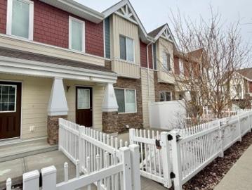 Magrath Heights, Edmonton, Alberta - Office room