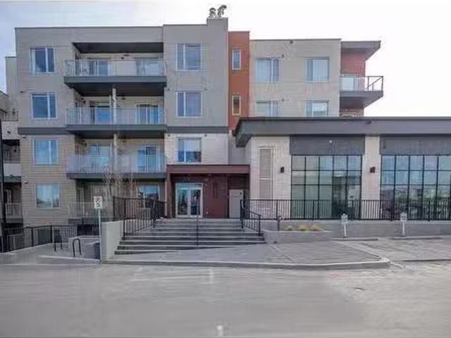 16 30 Shawnee Common Sw, Calgary, AB, T2Y 0R1 condo for sale.
