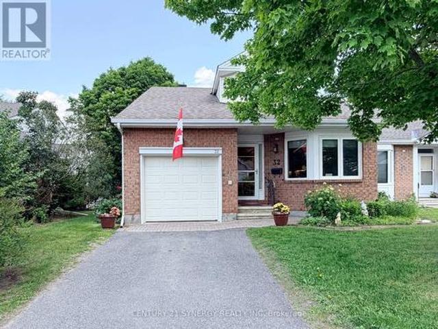 16 32 Innesbrook Court, Ottawa, ON, K2S 1C7 townhouse for lease | Listing ID X14106 | Royal LePage